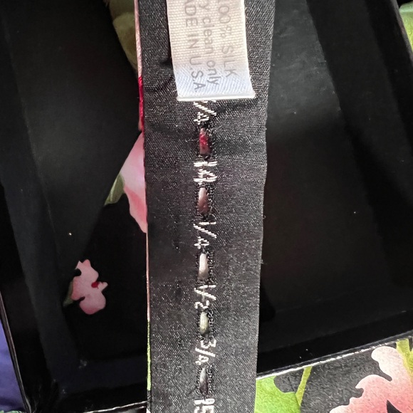 Lord West Crown Collection Flower print cumberbund - Picture 11 of 13